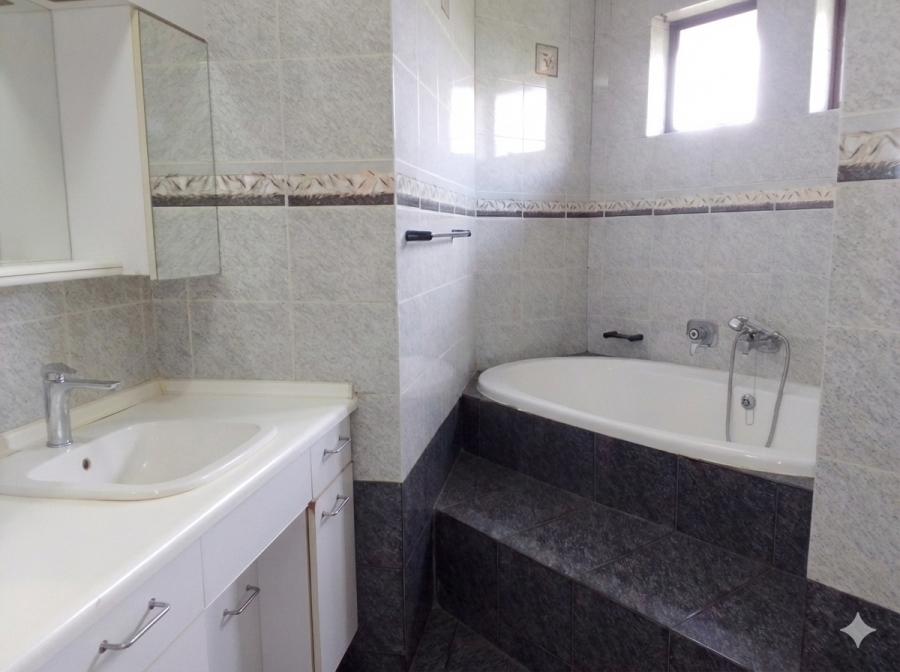 4 Bedroom Property for Sale in Zinniaville North West